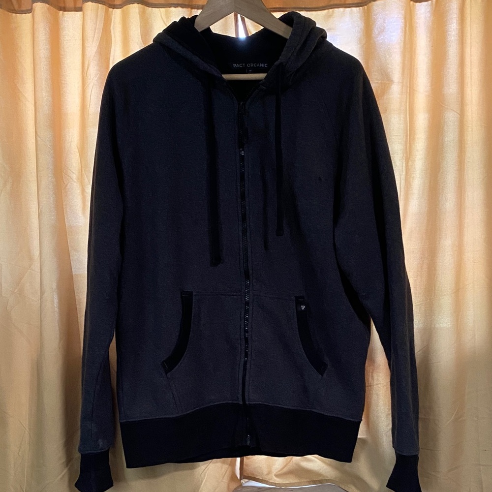 PACT organic Men's Black Full-Zip Hoodie Sweater